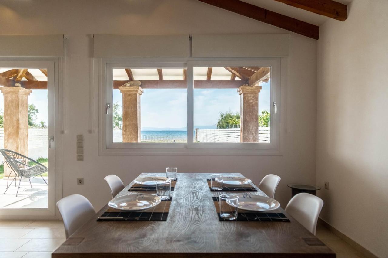 Terracotta Beach House Lefkimmi  Bagian luar foto