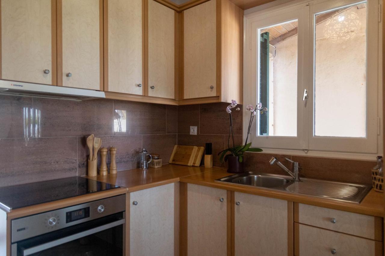 Terracotta Beach House Lefkimmi  Bagian luar foto