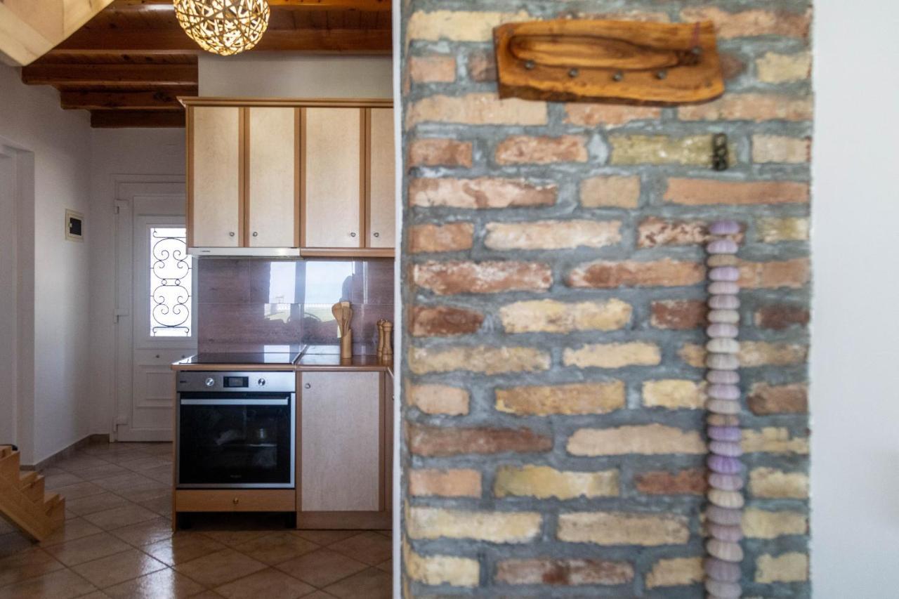 Terracotta Beach House Lefkimmi  Bagian luar foto